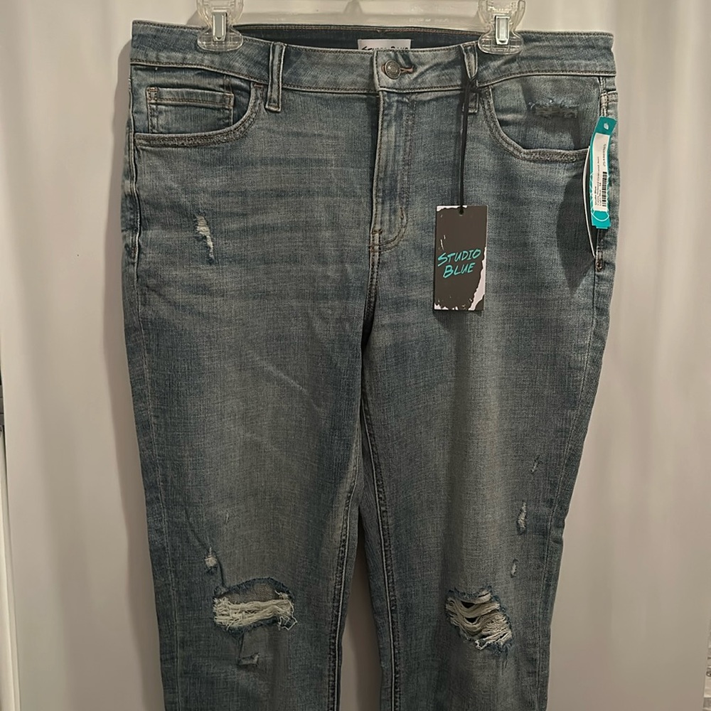 Studio Blue Jeans